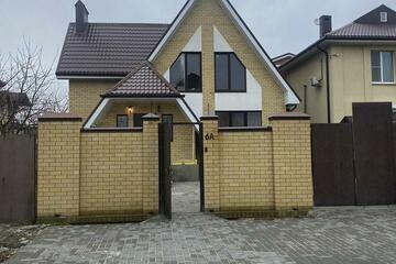 Дом, 250 м², 3 эт.