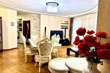 3-к квартира, 102 м², 6/10 эт.
