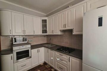 2-к квартира, 68 м², 3/10 эт.