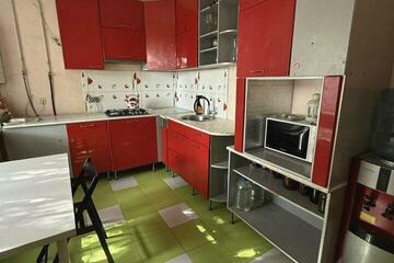 1-к квартира, 42,1 м², 1/3 эт.