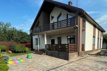 Дом, 290 м², 2 эт.