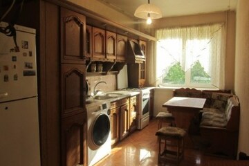 4-к квартира, 80 м², 3/10 эт.